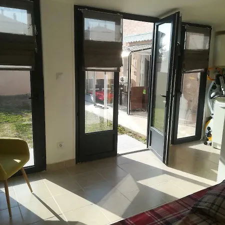 Апартаменты Studio Dependance Maison