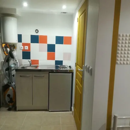 Studio Dependance Maison Апартаменты Венисьё