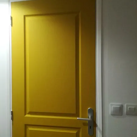 Studio Dependance Maison * Венисьё