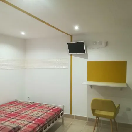 Studio Dependance Maison Апартаменты *