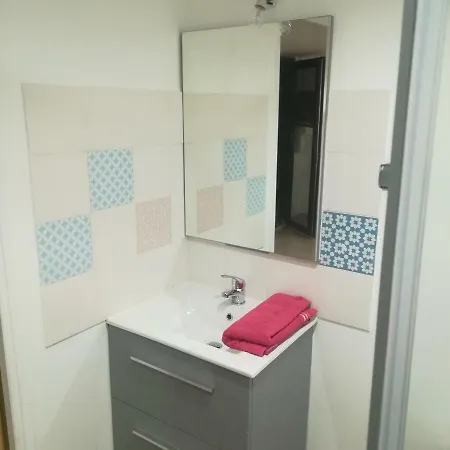 Studio Dependance Maison Апартаменты *